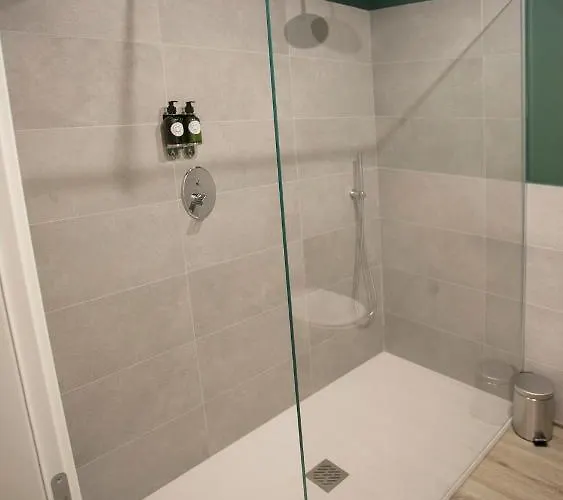 Moody Smart & Comfy 호텔 3*