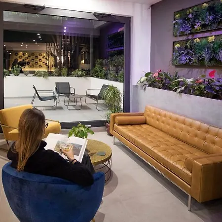 Moody Smart & Comfy ホテル