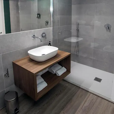 Moody Smart & Comfy 3*
