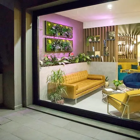 Moody Smart & Comfy Hotel 3*