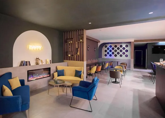 מלון Moody Smart & Comfy 3*
