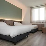 Moody Smart & Comfy Hotell 3*