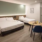 Moody Smart & Comfy 3*